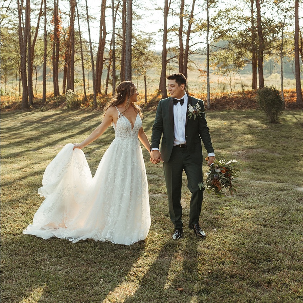 Enchanting wedding gown for sale